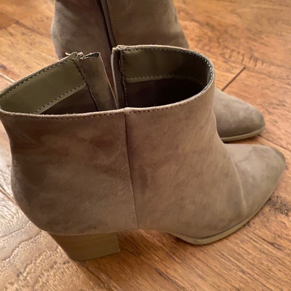 New Direction Booties - Picture 2 of 3
